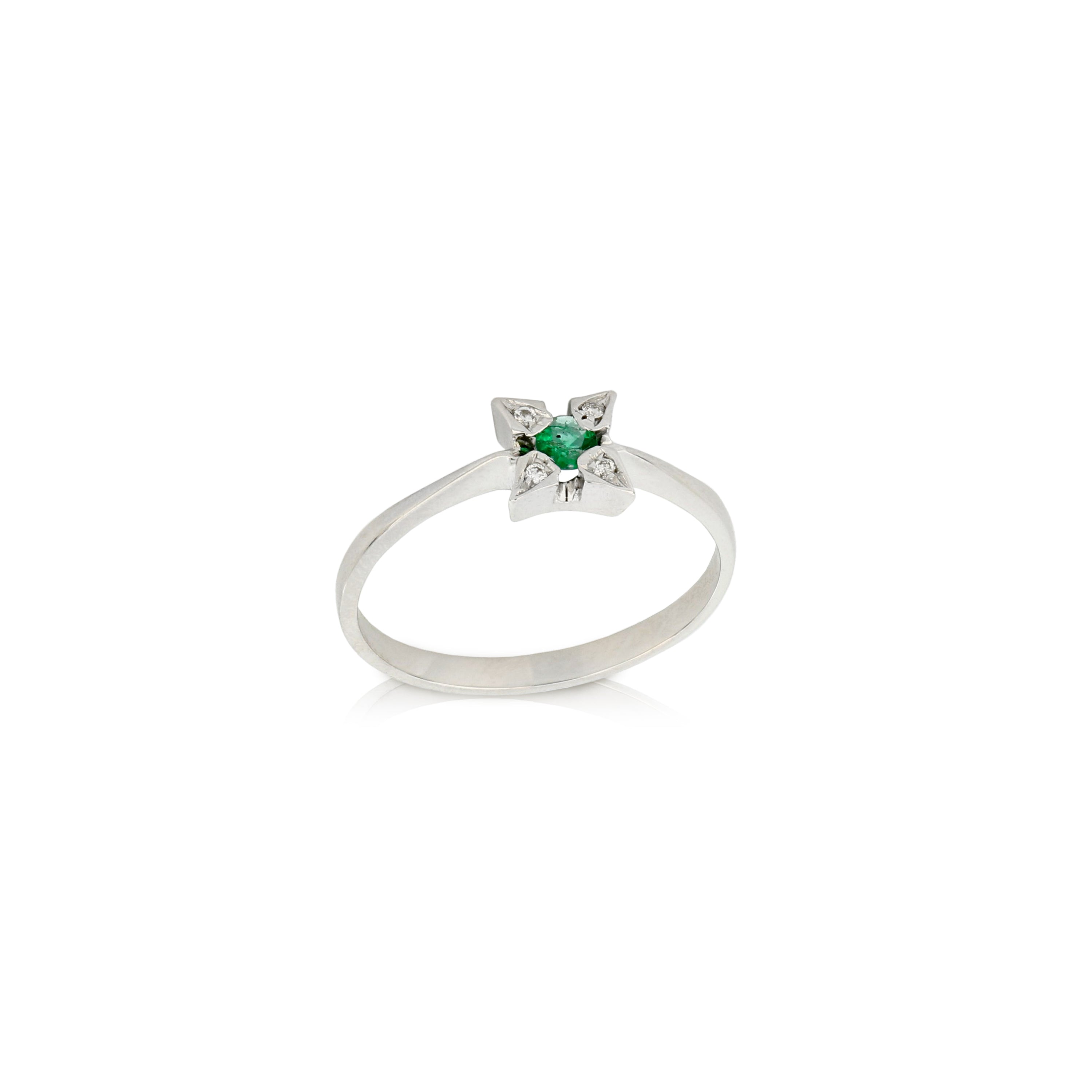 Solitaire ring with brilliants - GDAN00025