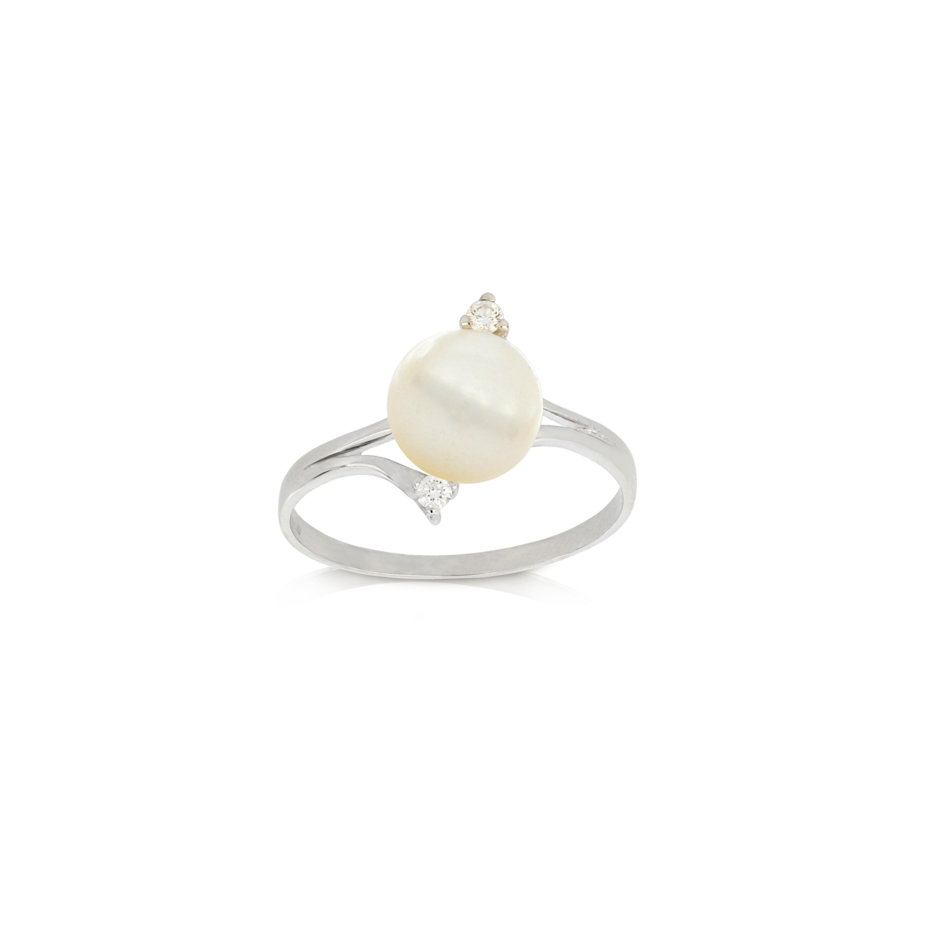 Pearl ring with brilliants - GDAN00030